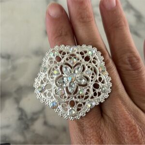 Elegant Silver Floral vintage Ring adjustable!
